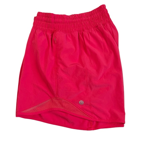 Lululemon Hotty Hot High-Rise Lined Short 4" size 6 in Lip Gloss Pink - Picture 6 of 8